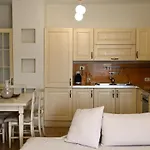 Lejlighed 2br Near Us Embassy With Free Parking By Sabi