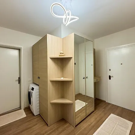 2br Near Us Embassy With Free Parking By Sabi דירה *